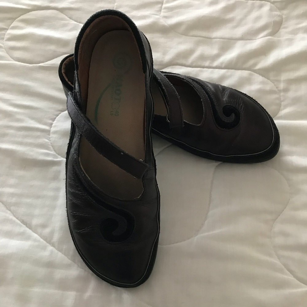 Naot leather shoes
